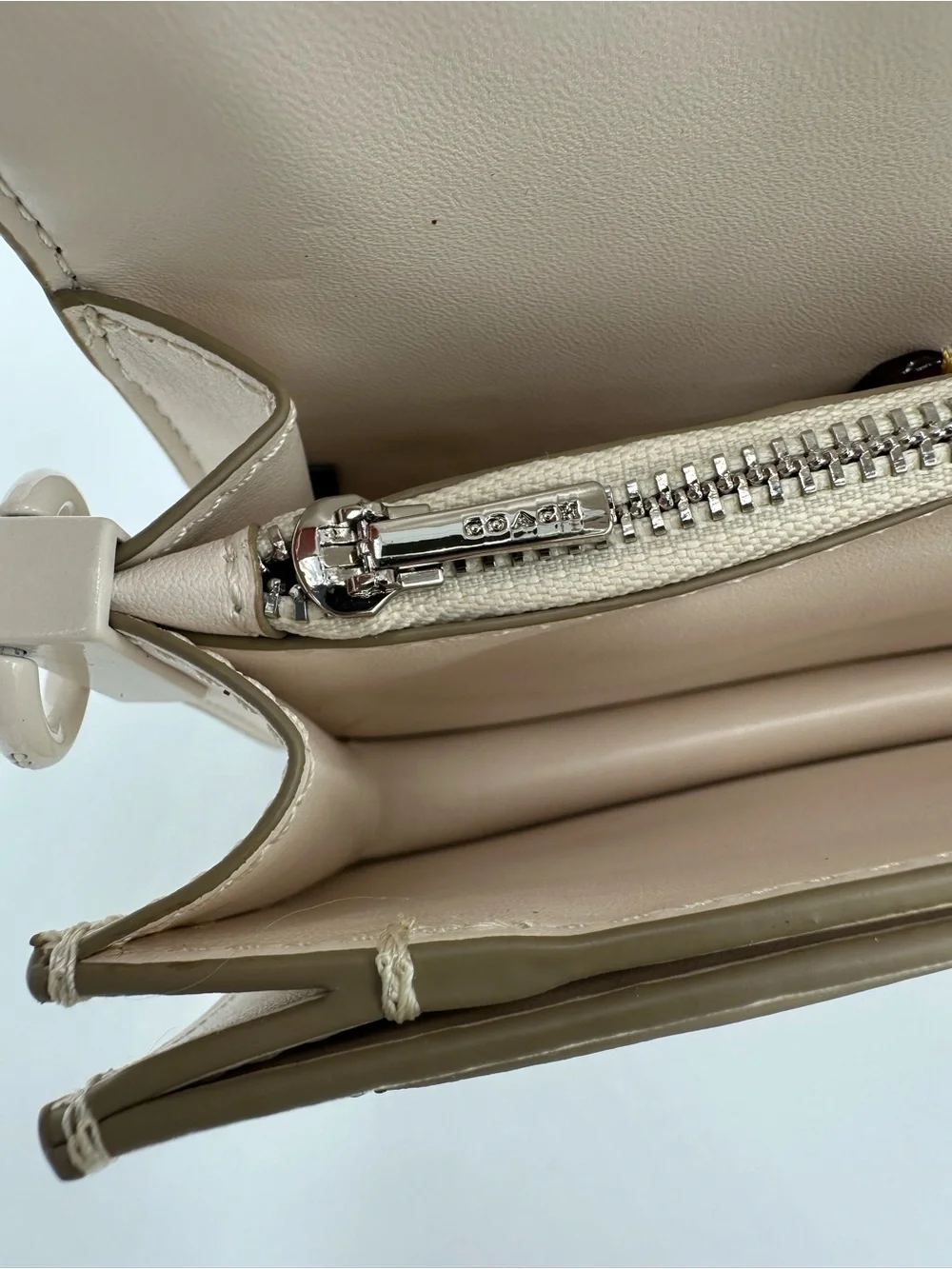 Limited Coach Tabby 20 Shoulder Bag Chalk White Leather Tonal C Hardware CAM8